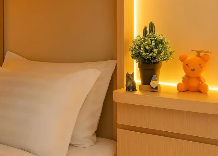 Spacious 2br Near Solaire, Okada, Airport *
