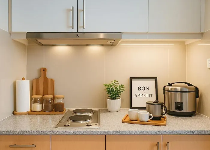 Spacious 2br Near Solaire, Okada, Airport *